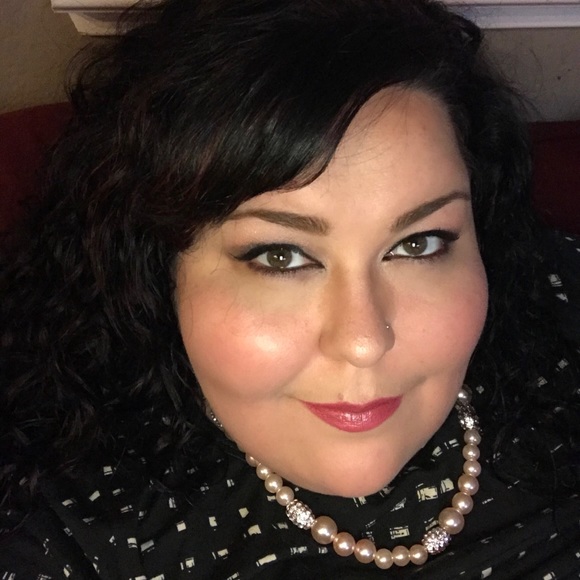 Meet your Posher, Rhana - Picture 1 of 1